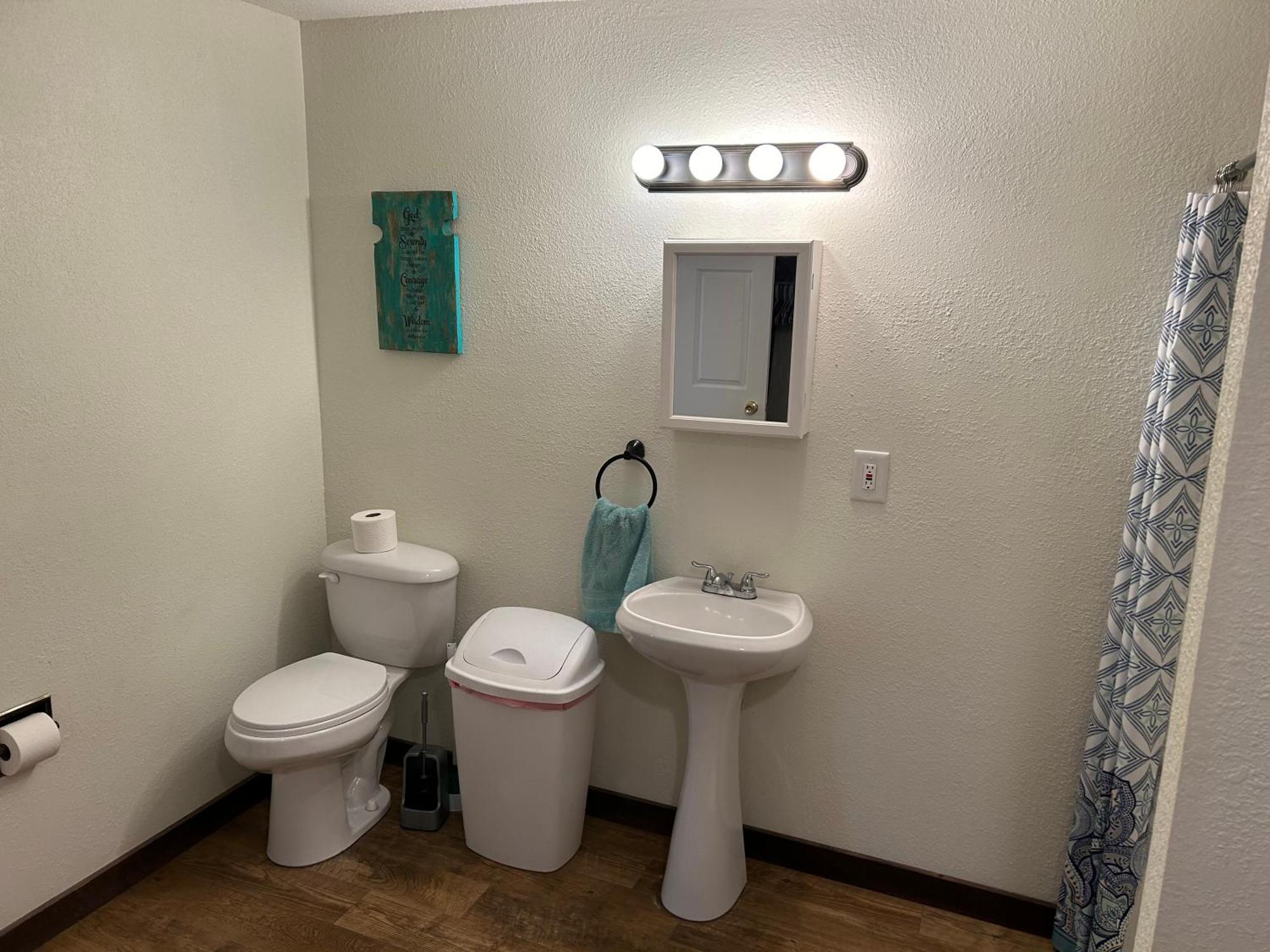 Dragonfly Meadows Guesthouse Stoutland Bagian luar foto